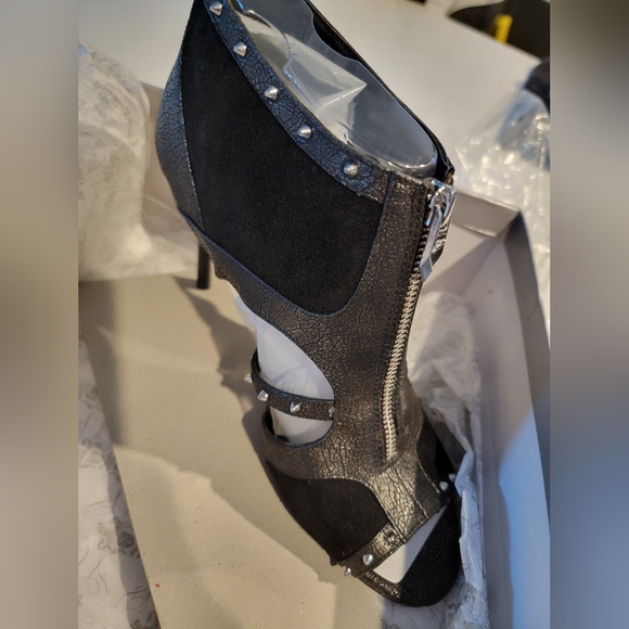 FERGIE Decoy Pumps Size 11 BNWT - Picture 7 of 14